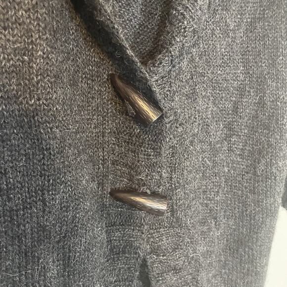 Nellik Women’s Long Cardigan 100% Alpaca Gray XS Toggle Button Wrap 3/4 Sleeve - Picture 3 of 10